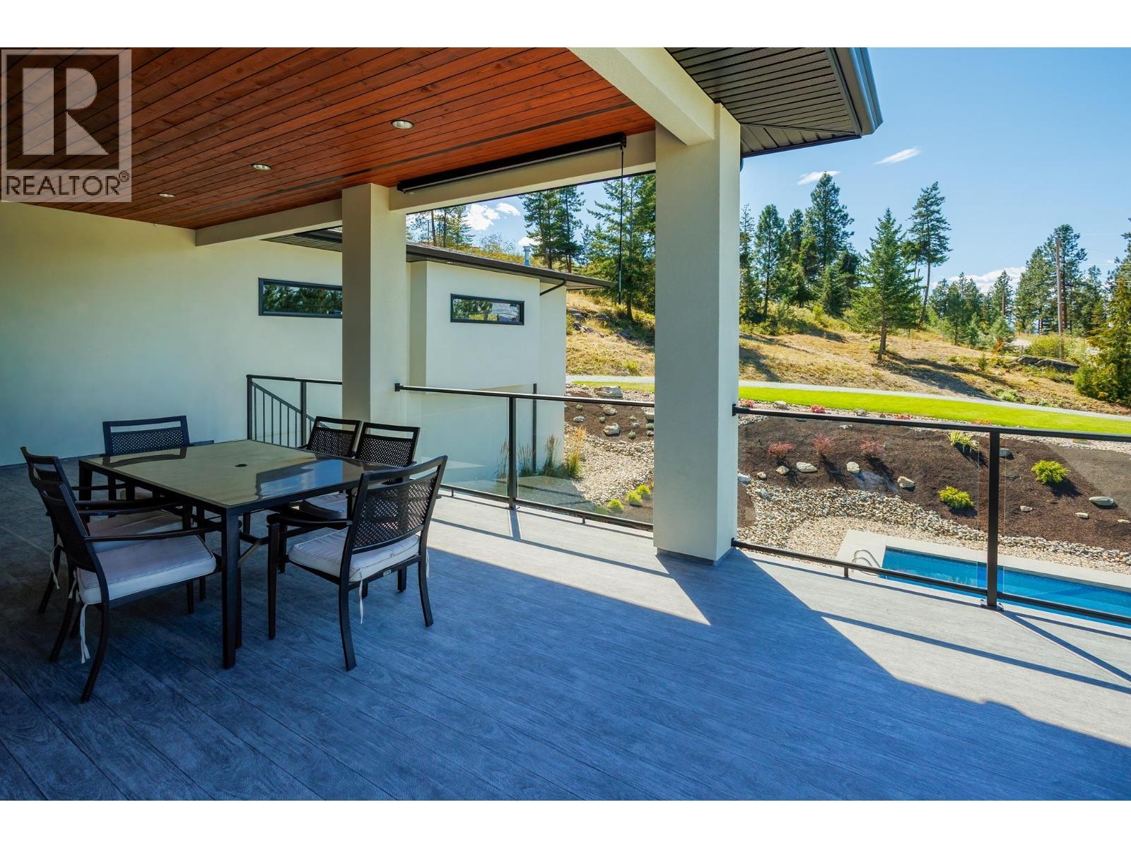 4451 Hayes Road, Kelowna, BC - Outdoor