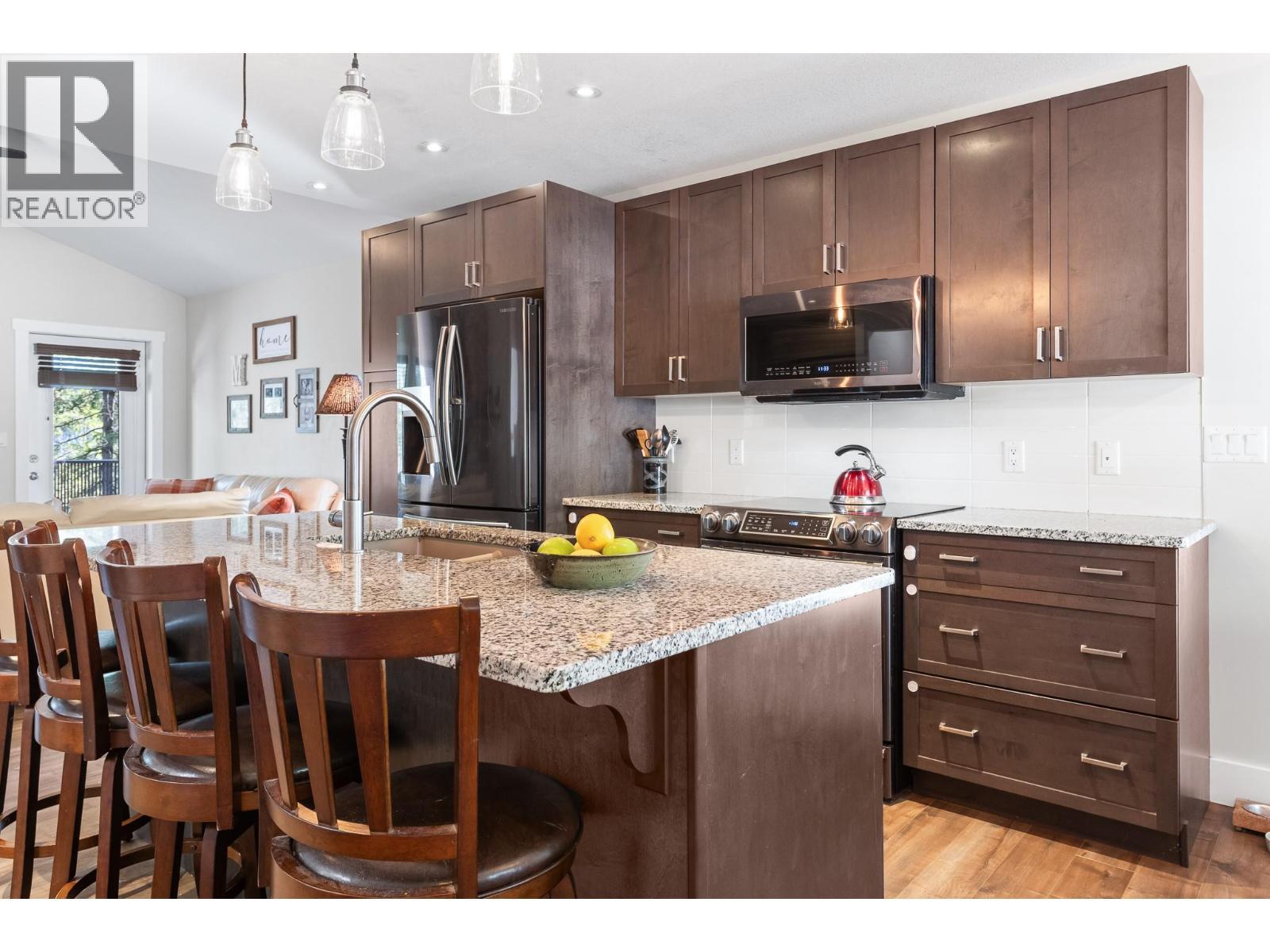 12 Alpine Trail Place, Fernie, BC - Indoor Photo Showing Kitchen With Upgraded Kitchen