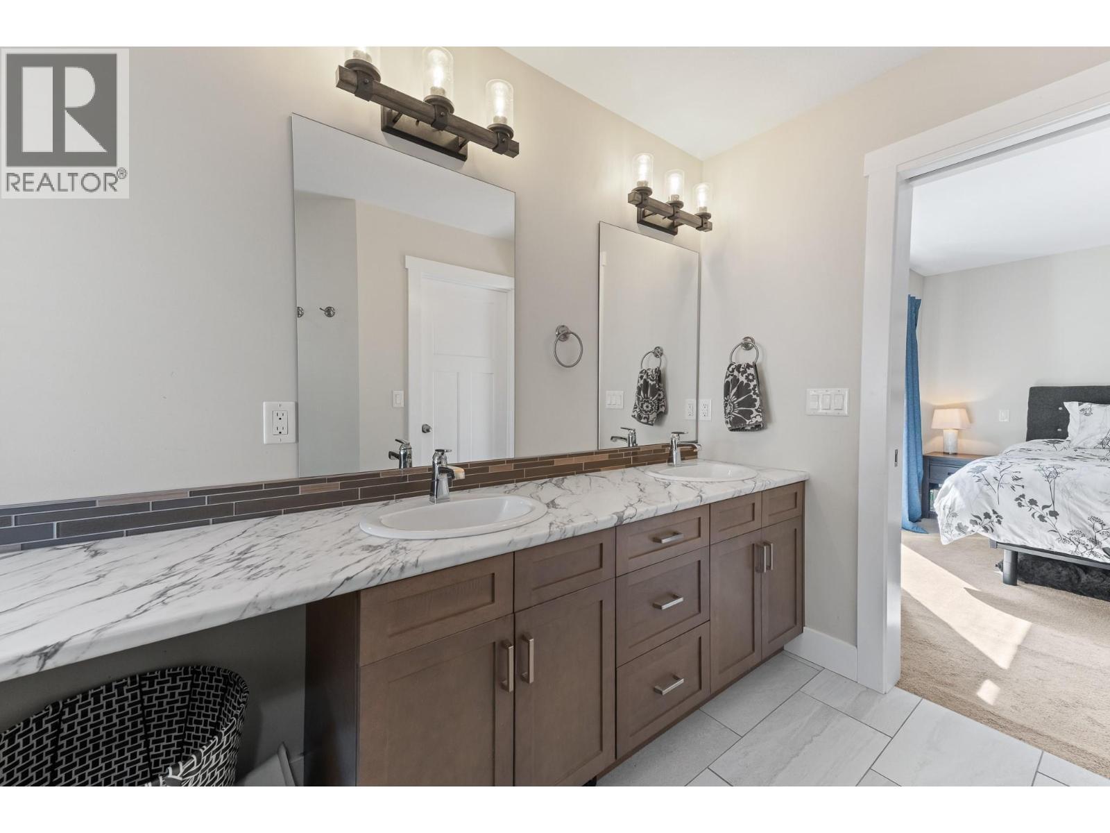 12 Alpine Trail Place, Fernie, BC - Indoor Photo Showing Bathroom