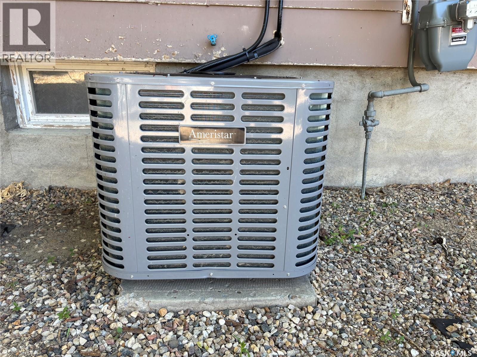 213 Griffin Street, Maple Creek, SK - Outdoor