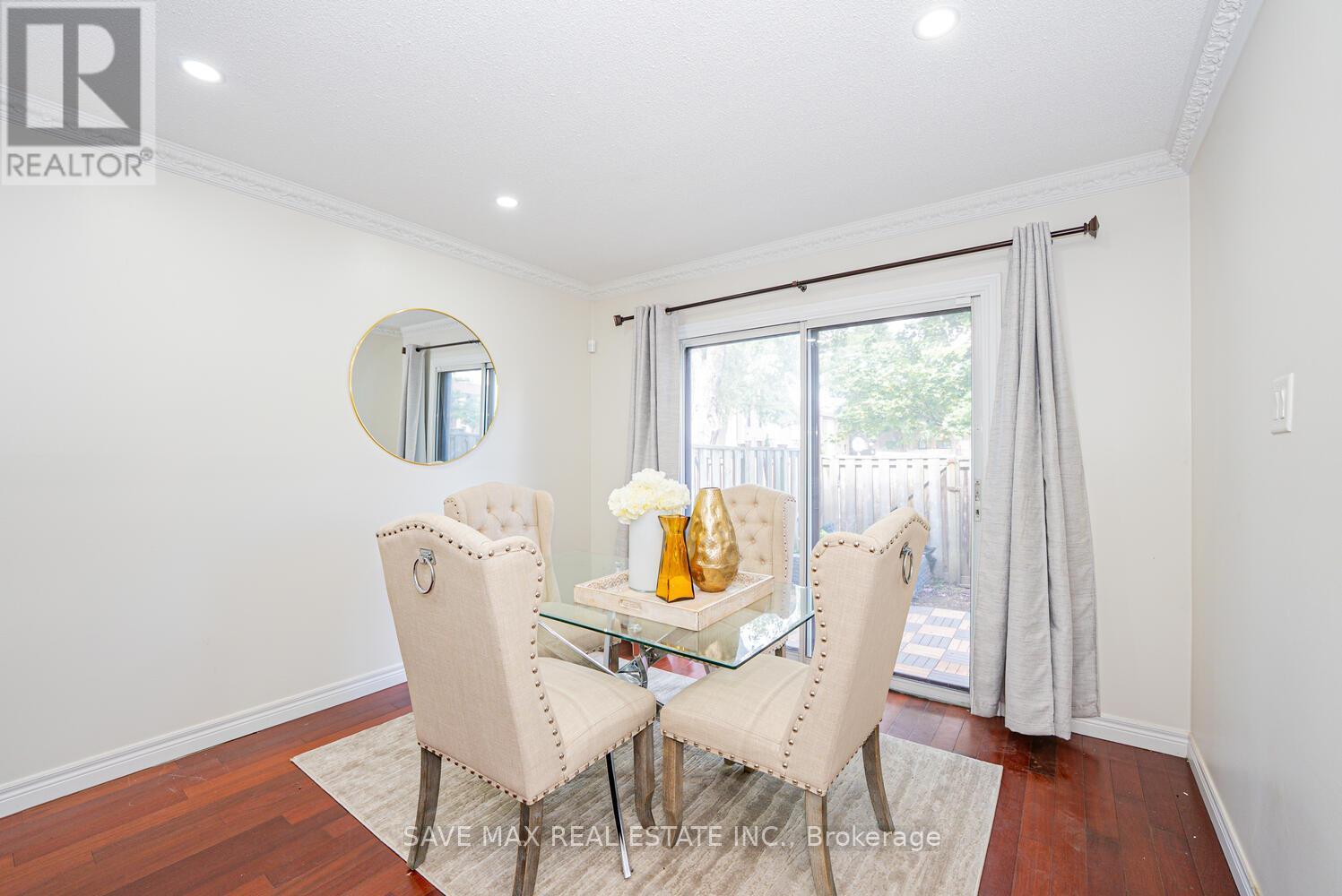 83 Fleetwood Crescent, Brampton, ON - Indoor Photo Showing Dining Room