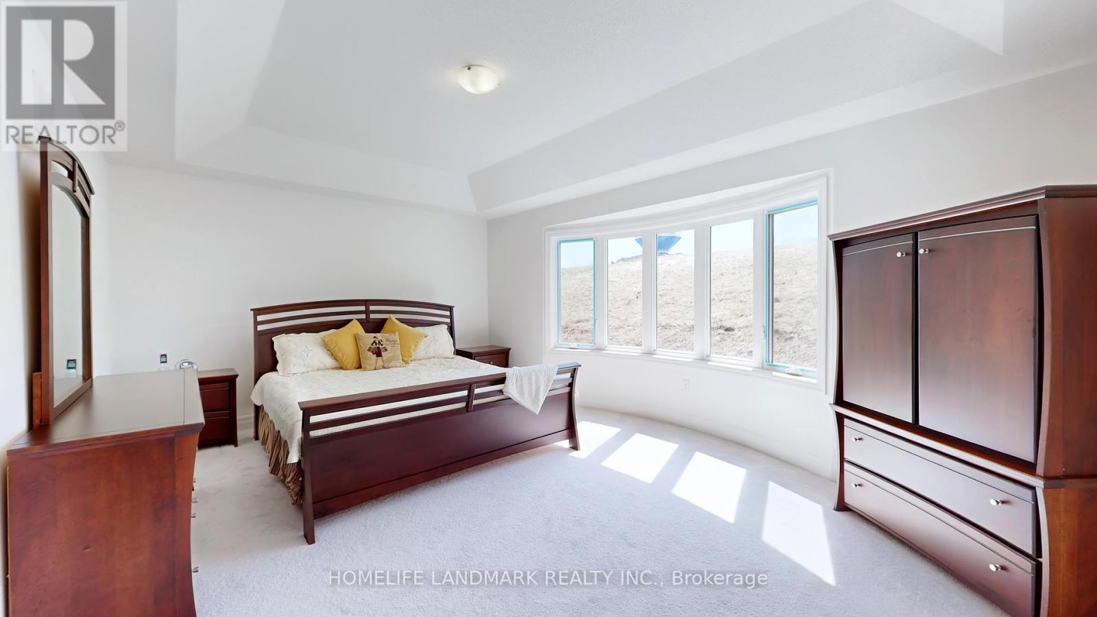 62 Frank Kelly Drive, East Gwillimbury, ON - Indoor Photo Showing Bedroom