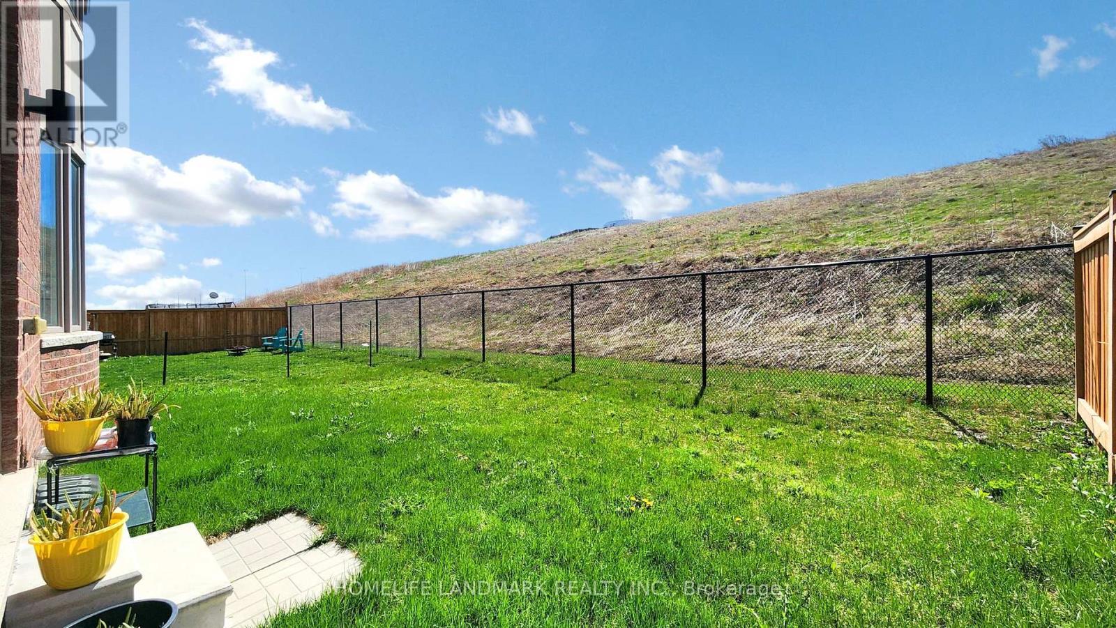 62 Frank Kelly Drive, East Gwillimbury, ON - Outdoor