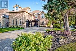 115 SOUTHLAWN DRIVE Vaughan, ON L4H 1G8