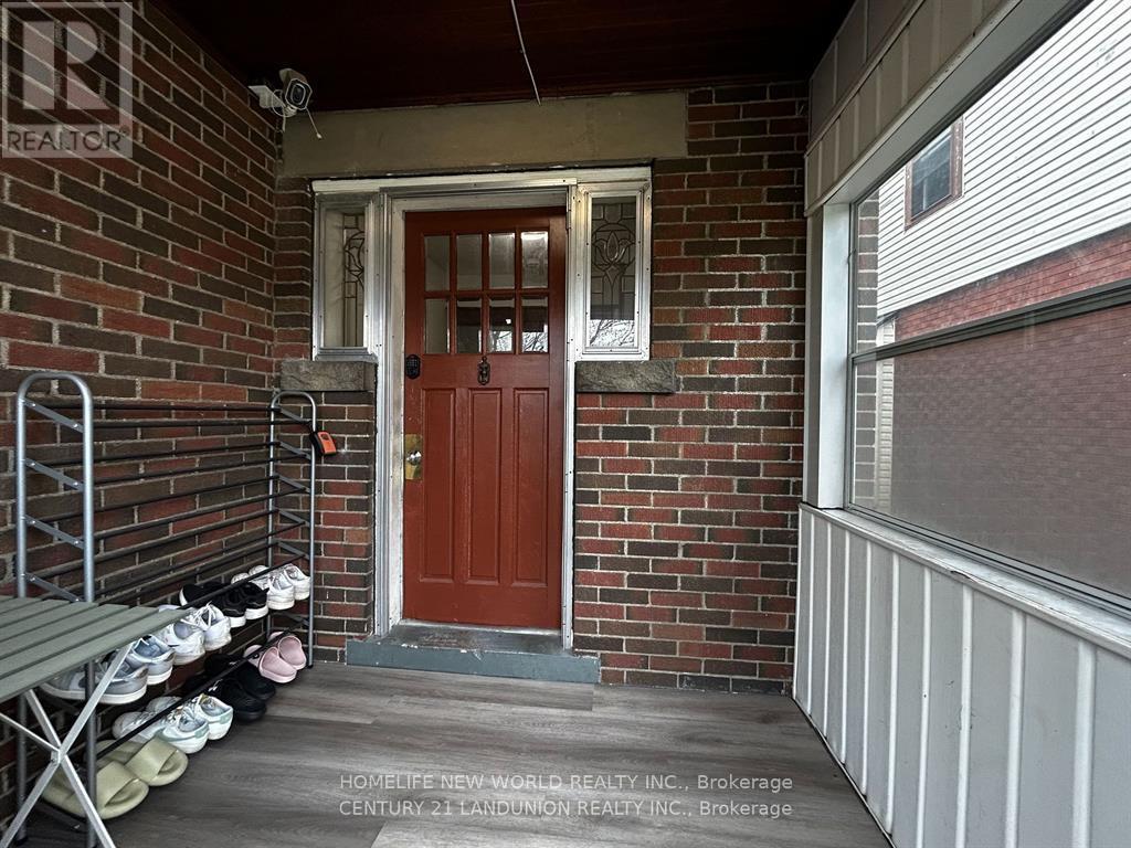 Bsmt Rm 2 - 46 Arnold Street, Hamilton, ON - Outdoor With Exterior