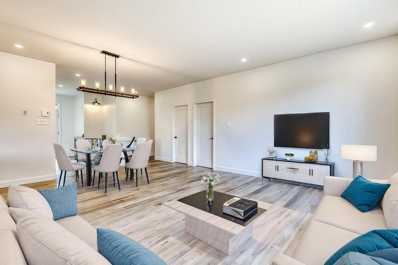 Living room - Ch. De L'Envolée, L'Ange-Gardien, QC - Indoor Photo Showing Living Room