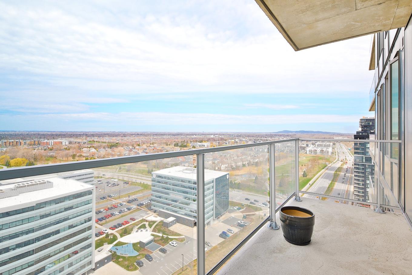 Balcony - 2010-60 Rue De L'Éclipse, Brossard, QC - Outdoor With Balcony With View