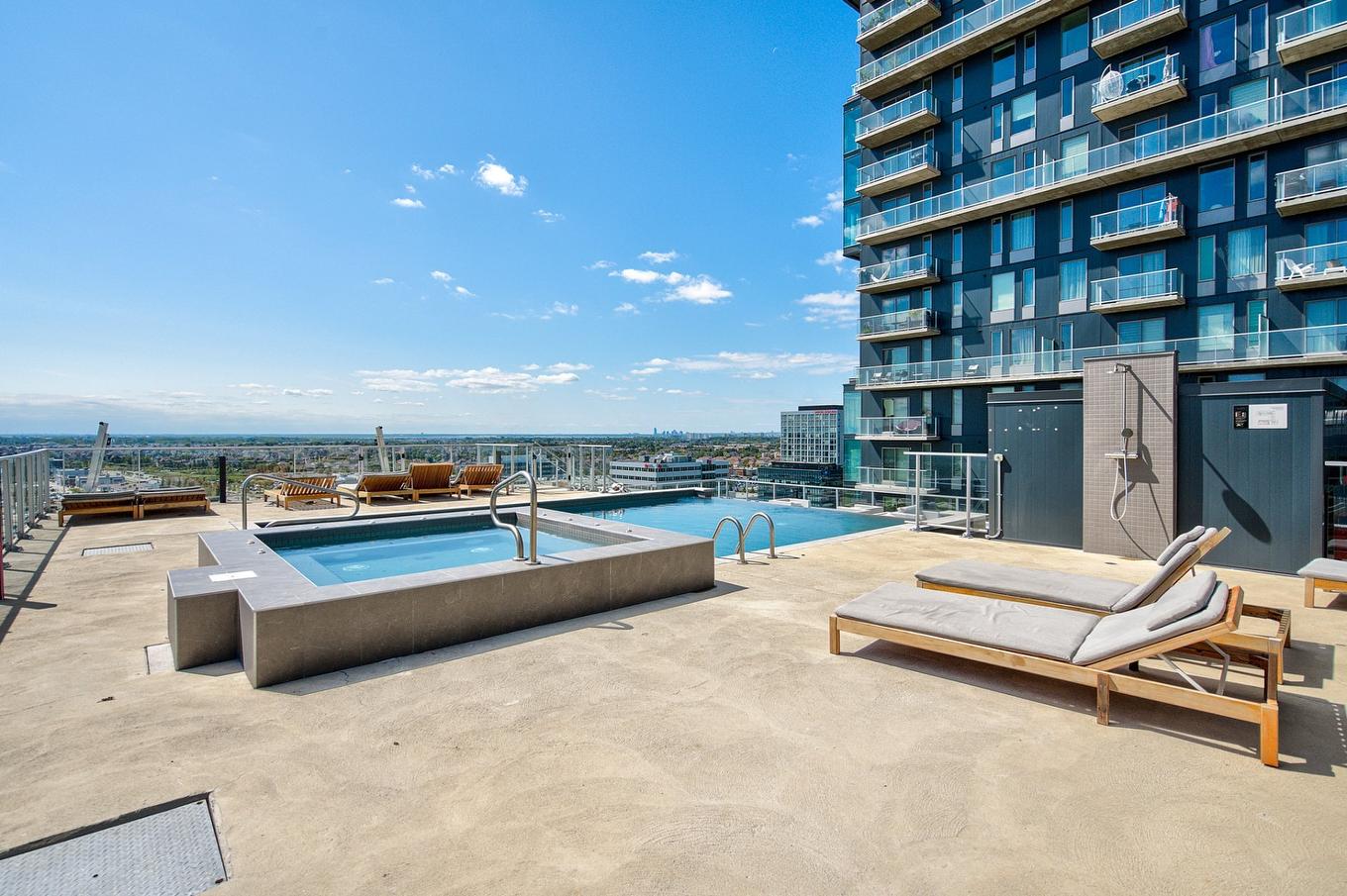 Pool - 2010-60 Rue De L'Éclipse, Brossard, QC - Outdoor With In Ground Pool