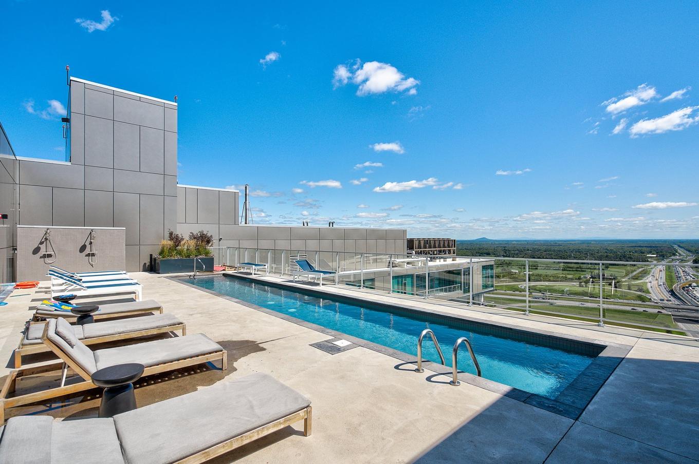 Pool - 2010-60 Rue De L'Éclipse, Brossard, QC - Outdoor With In Ground Pool