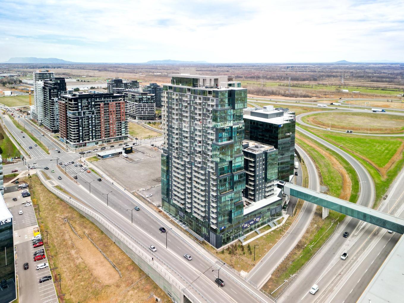 Aerial photo - 2010-60 Rue De L'Éclipse, Brossard, QC - Outdoor With View
