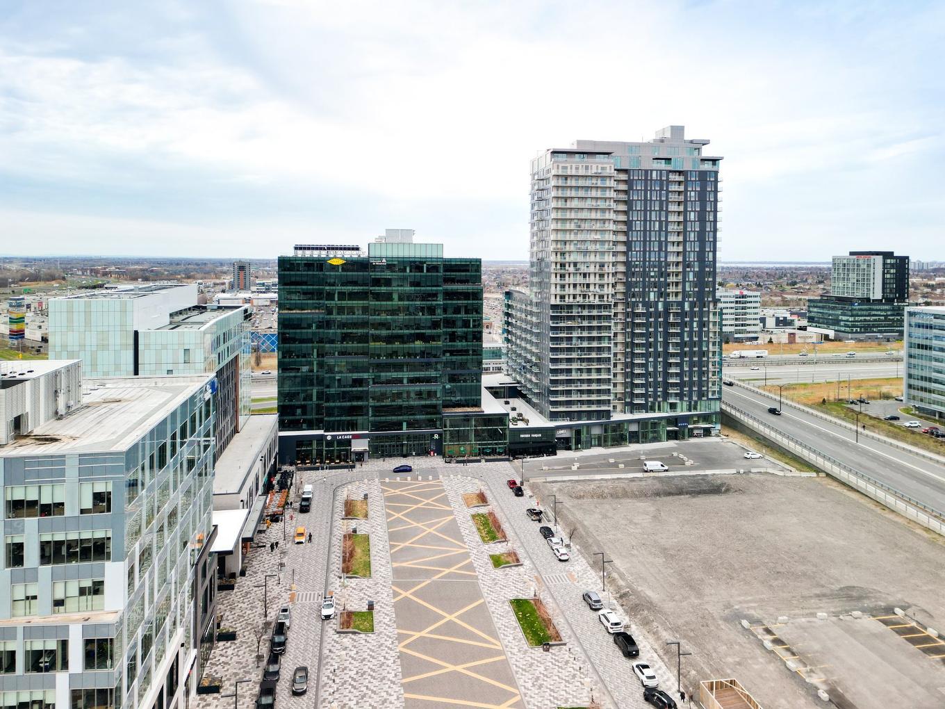 Aerial photo - 2010-60 Rue De L'Éclipse, Brossard, QC - Outdoor With Balcony With View