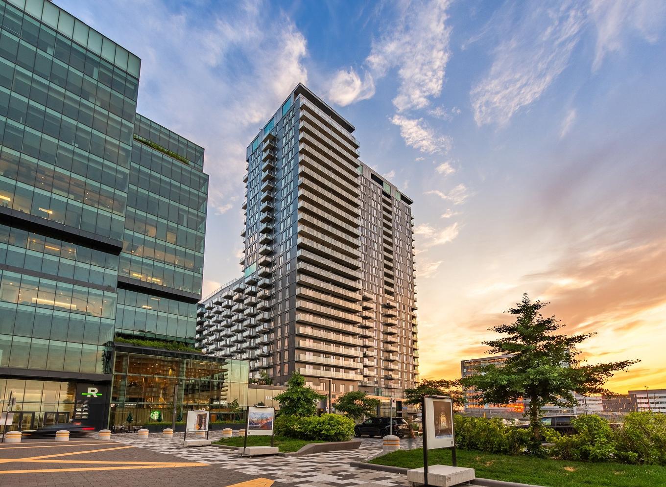 Frontage - 2010-60 Rue De L'Éclipse, Brossard, QC - Outdoor With Facade