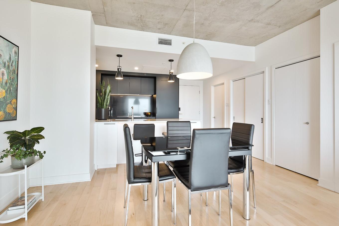 Dining room - 2010-60 Rue De L'Éclipse, Brossard, QC - Indoor Photo Showing Dining Room