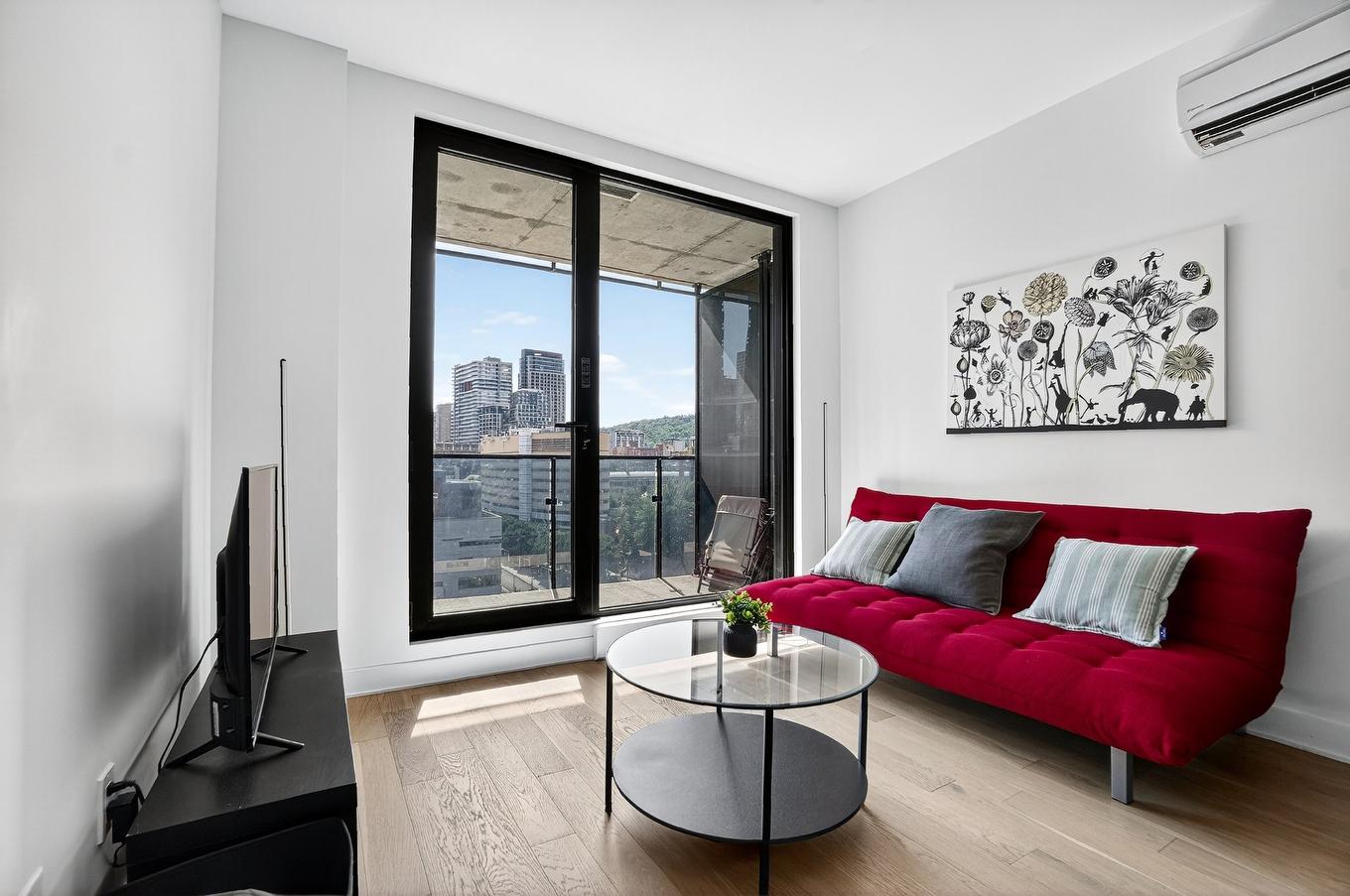 Living room - 1223-1 Boul. De Maisonneuve O., Montréal (Ville-Marie), QC - Indoor Photo Showing Living Room