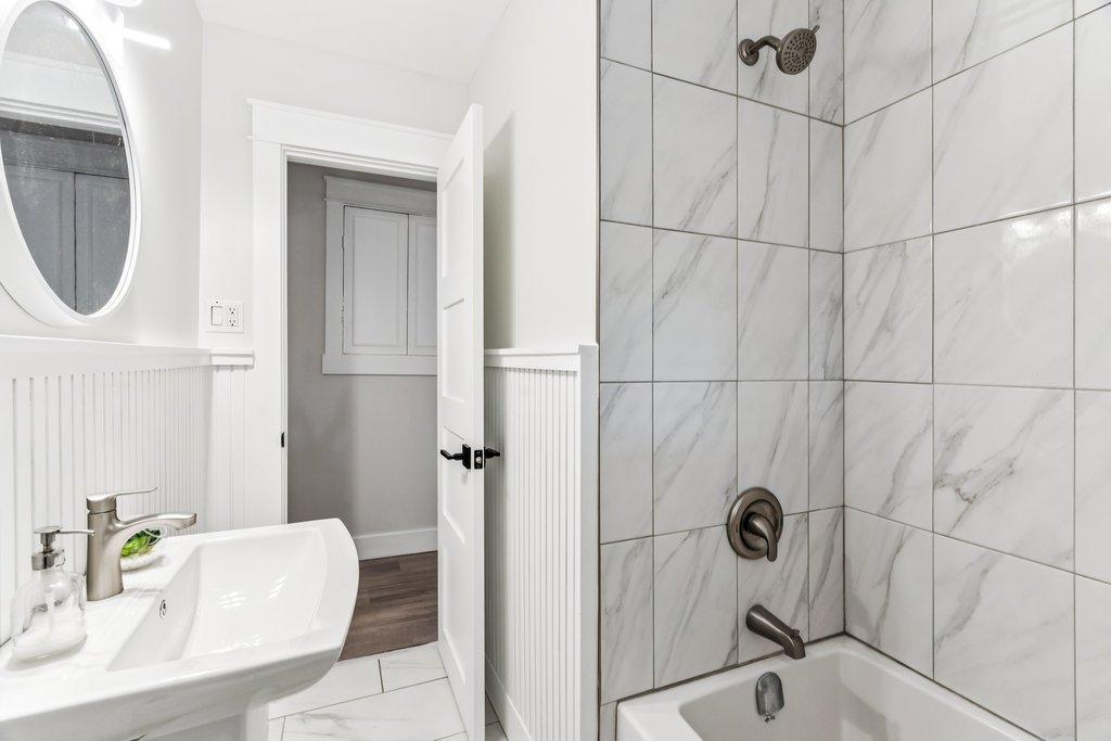 Salle de bains - 95 Rue Ducerre, Gatineau (Gatineau), QC - Indoor Photo Showing Bathroom