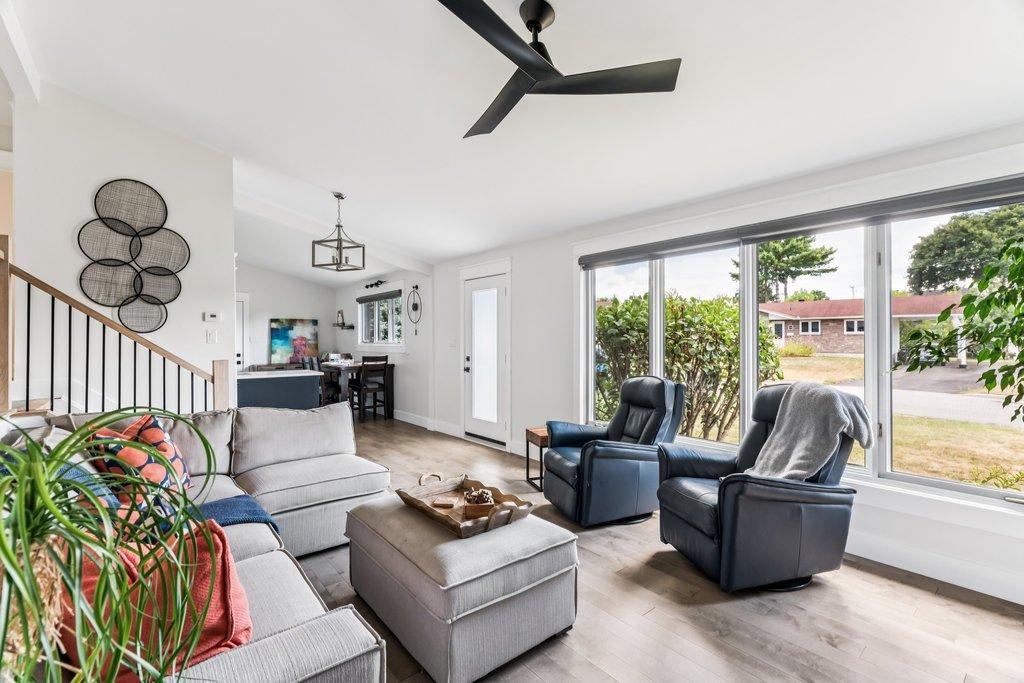 Salon - 95 Rue Ducerre, Gatineau (Gatineau), QC - Indoor Photo Showing Living Room