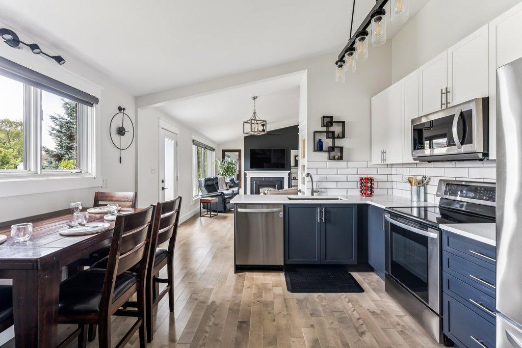 Cuisine - 95 Rue Ducerre, Gatineau (Gatineau), QC - Indoor Photo Showing Kitchen With Upgraded Kitchen