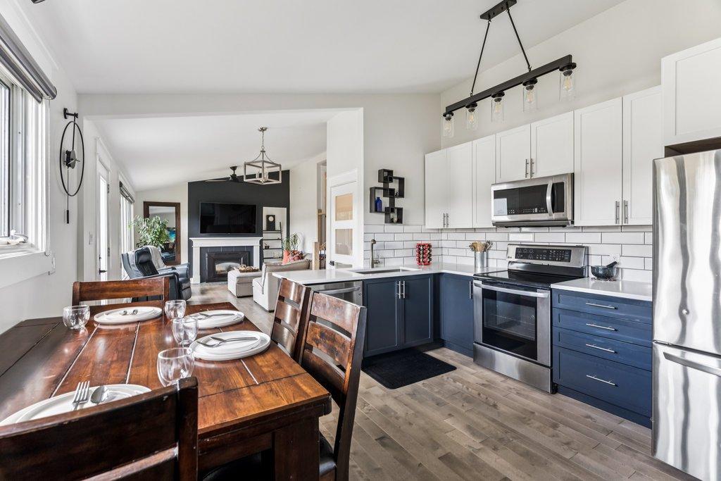 Cuisine - 95 Rue Ducerre, Gatineau (Gatineau), QC - Indoor Photo Showing Kitchen With Upgraded Kitchen