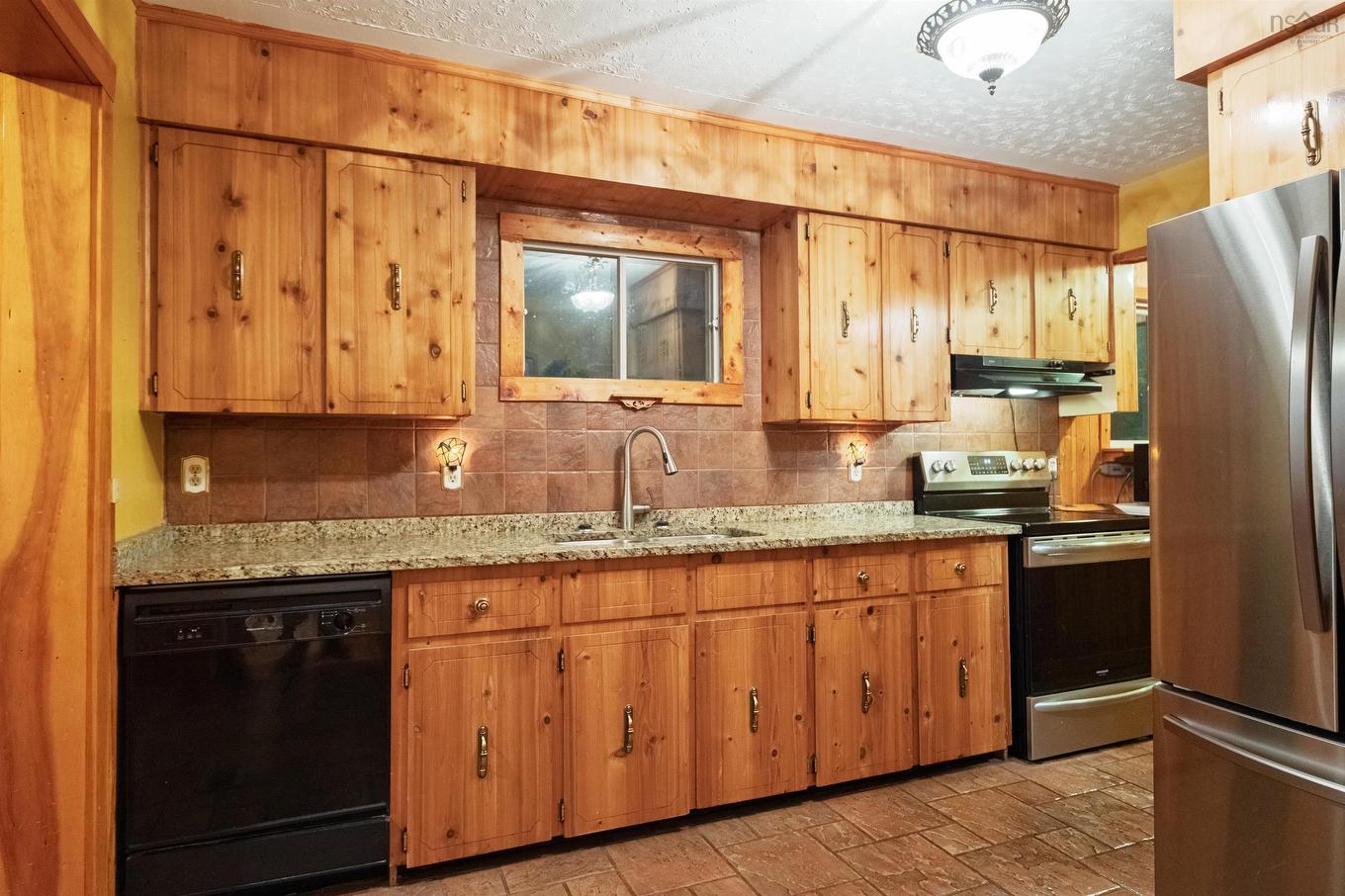 1645 St. Margaret'S Bay Road, Timberlea, NS