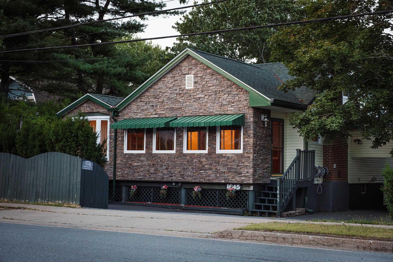 1645 St. Margaret'S Bay Road, Timberlea, NS