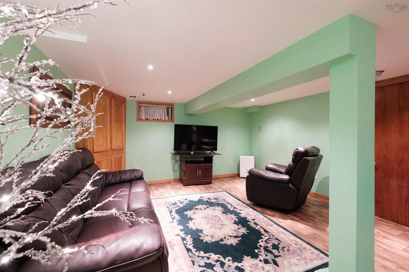 1645 St. Margaret'S Bay Road, Timberlea, NS