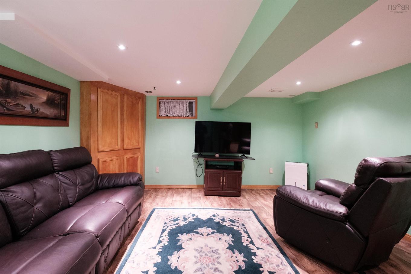 1645 St. Margaret'S Bay Road, Timberlea, NS