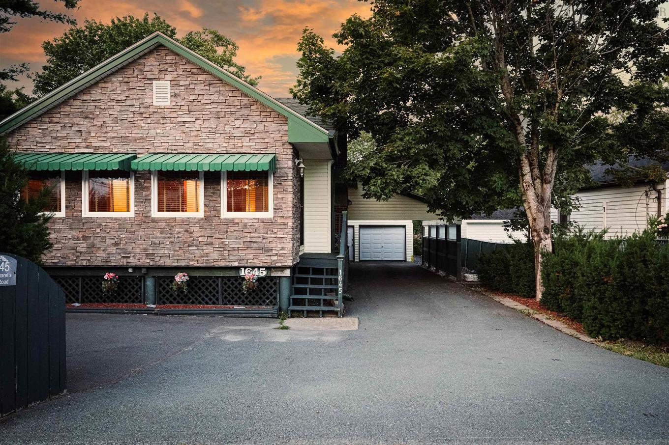 1645 St. Margaret'S Bay Road, Timberlea, NS