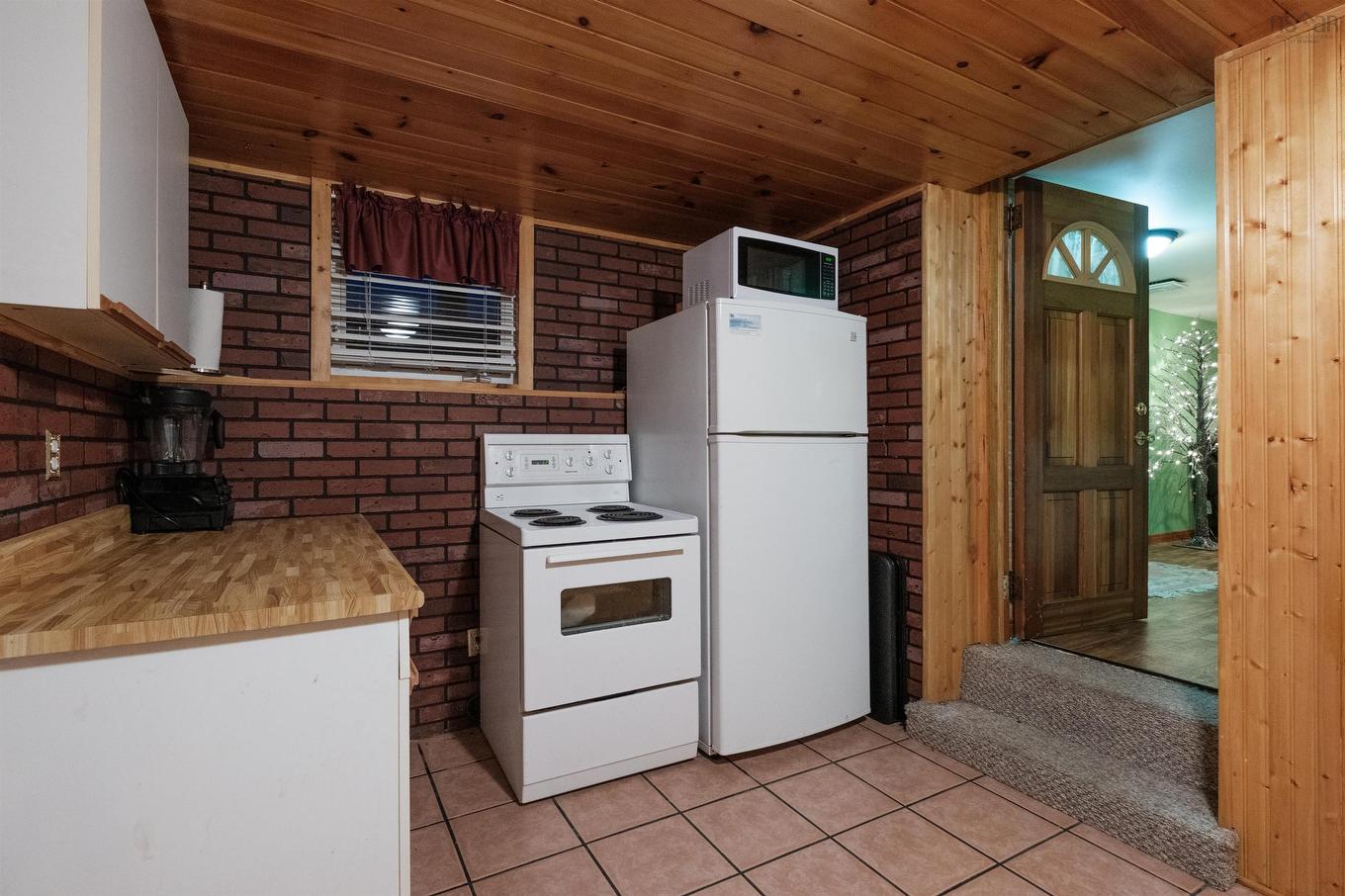 1645 St. Margaret'S Bay Road, Timberlea, NS