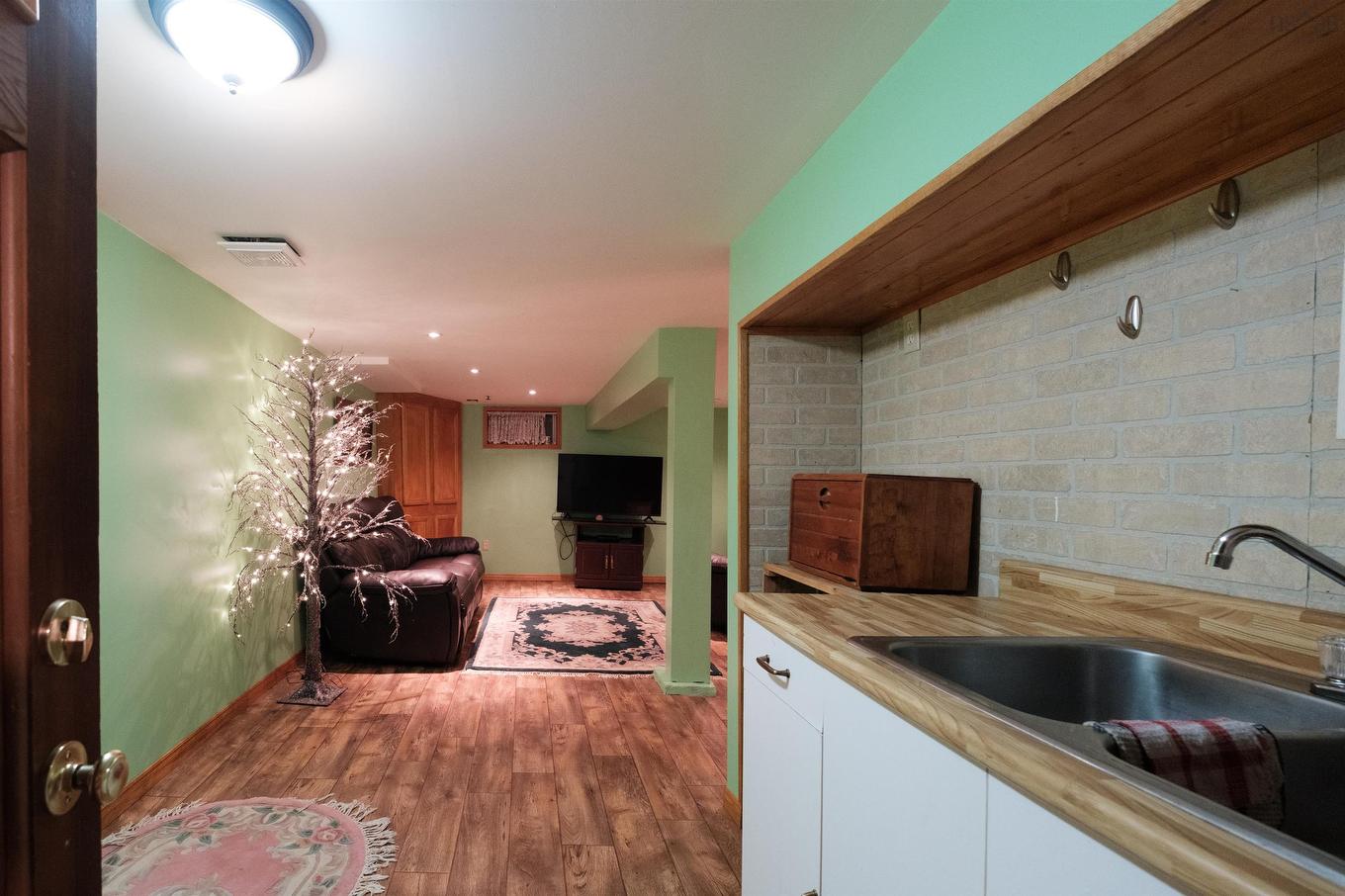 1645 St. Margaret'S Bay Road, Timberlea, NS