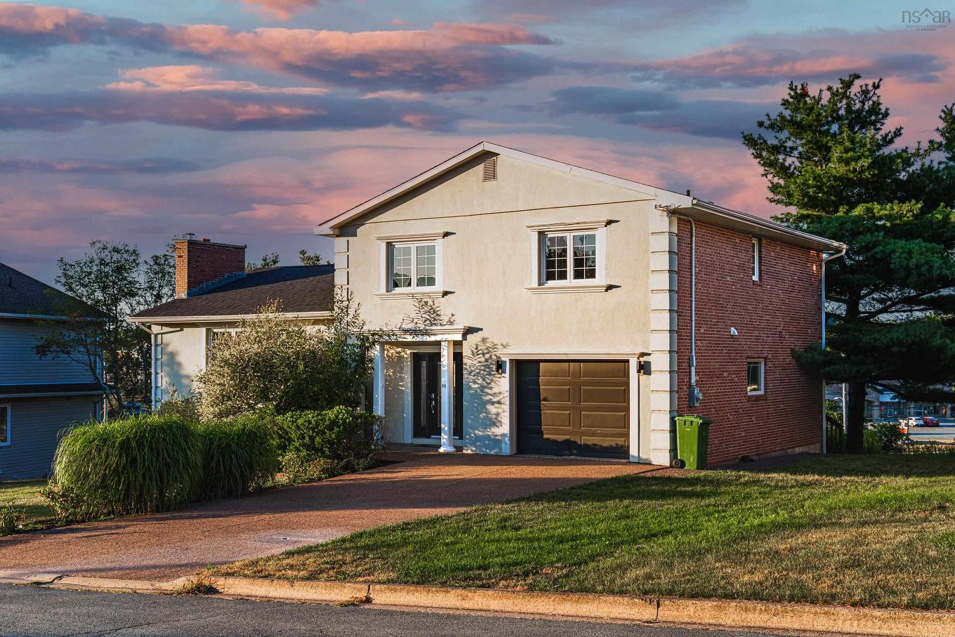 11 Laurentian Drive, Halifax, NS