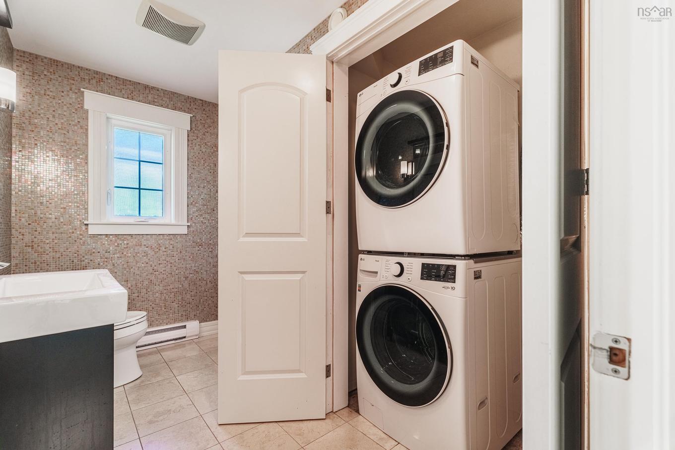 11 Laurentian Drive, Halifax, NS