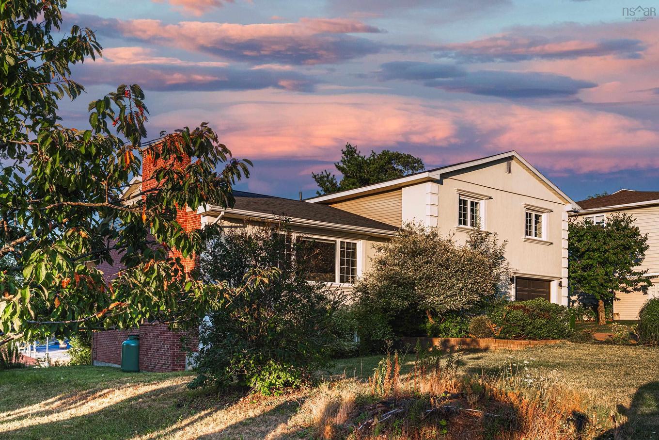 11 Laurentian Drive, Halifax, NS