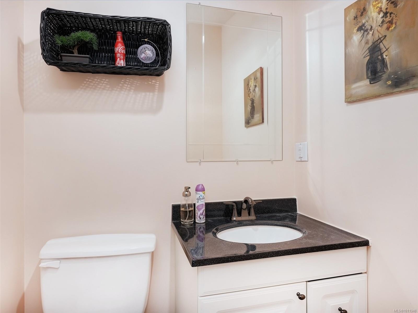 5-6110 Seabroom Rd, Sooke, BC