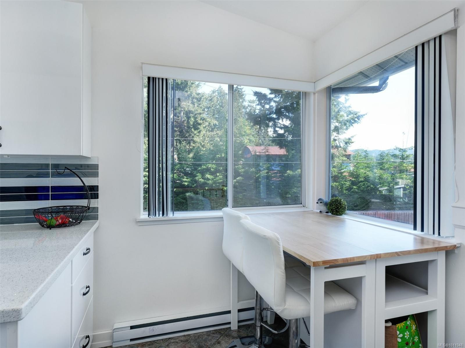 5-6110 Seabroom Rd, Sooke, BC