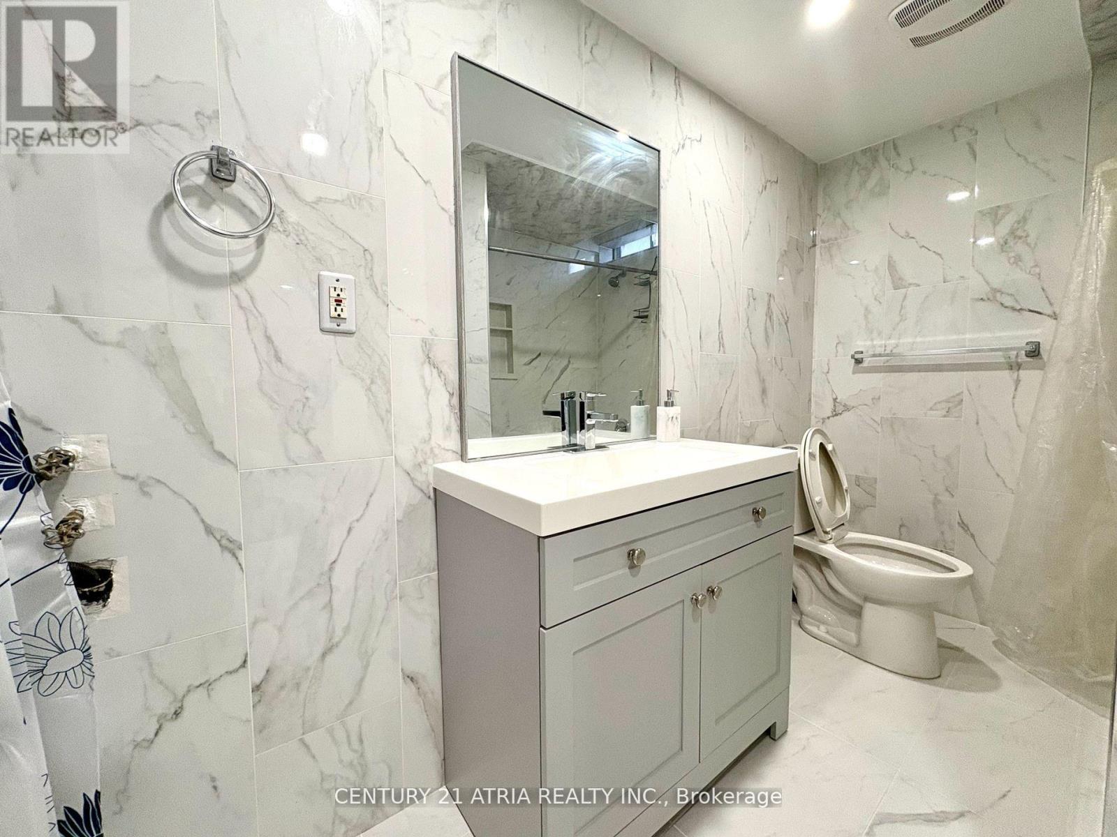 Bsmt - 508 Lightfoot Place, Pickering, ON - Indoor Photo Showing Bathroom