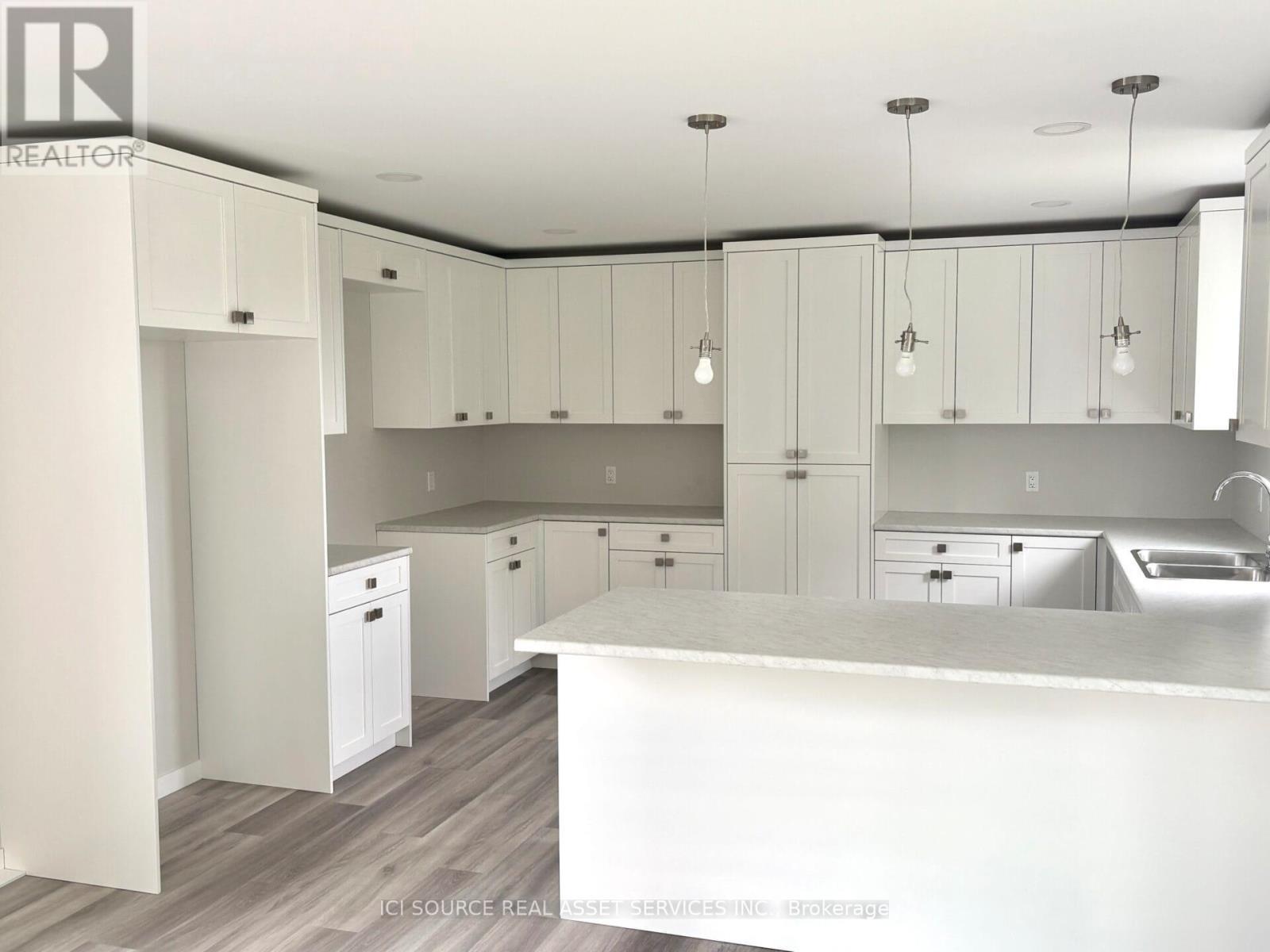 Bgr707 - 7100 County Road, Alnwick/Haldimand, ON - Indoor Photo Showing Kitchen With Double Sink