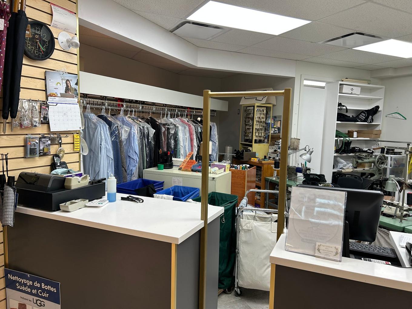 Commerce - Ss2-15-800 Rue Du Square-Victoria, Montréal (Ville-Marie), QC