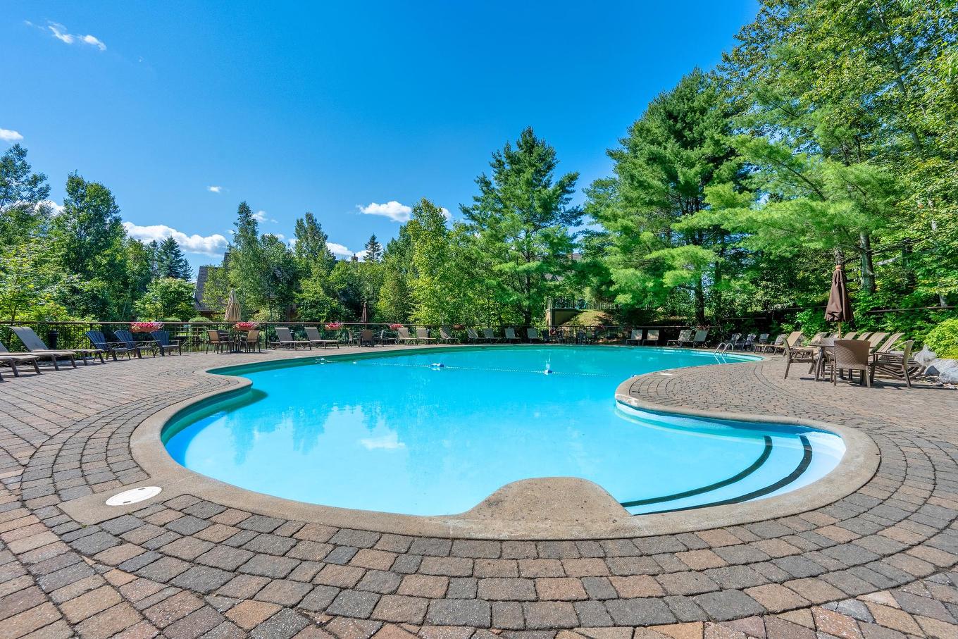 Pool - 4-236 Ch. De La Forêt, Mont-Tremblant, QC - Outdoor With In Ground Pool With Deck Patio Veranda With Backyard