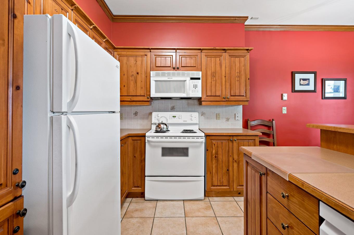 Kitchen - 4-236 Ch. De La Forêt, Mont-Tremblant, QC - Indoor Photo Showing Kitchen