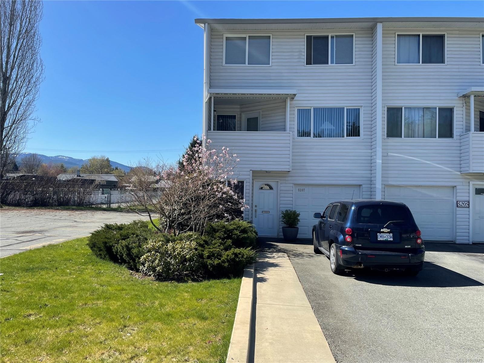 5207 Gertrude St, Port Alberni, BC