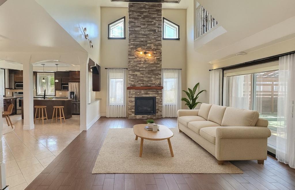 Salon - 15 Rue De La Montagne, Ville-Marie, QC - Indoor Photo Showing Living Room With Fireplace