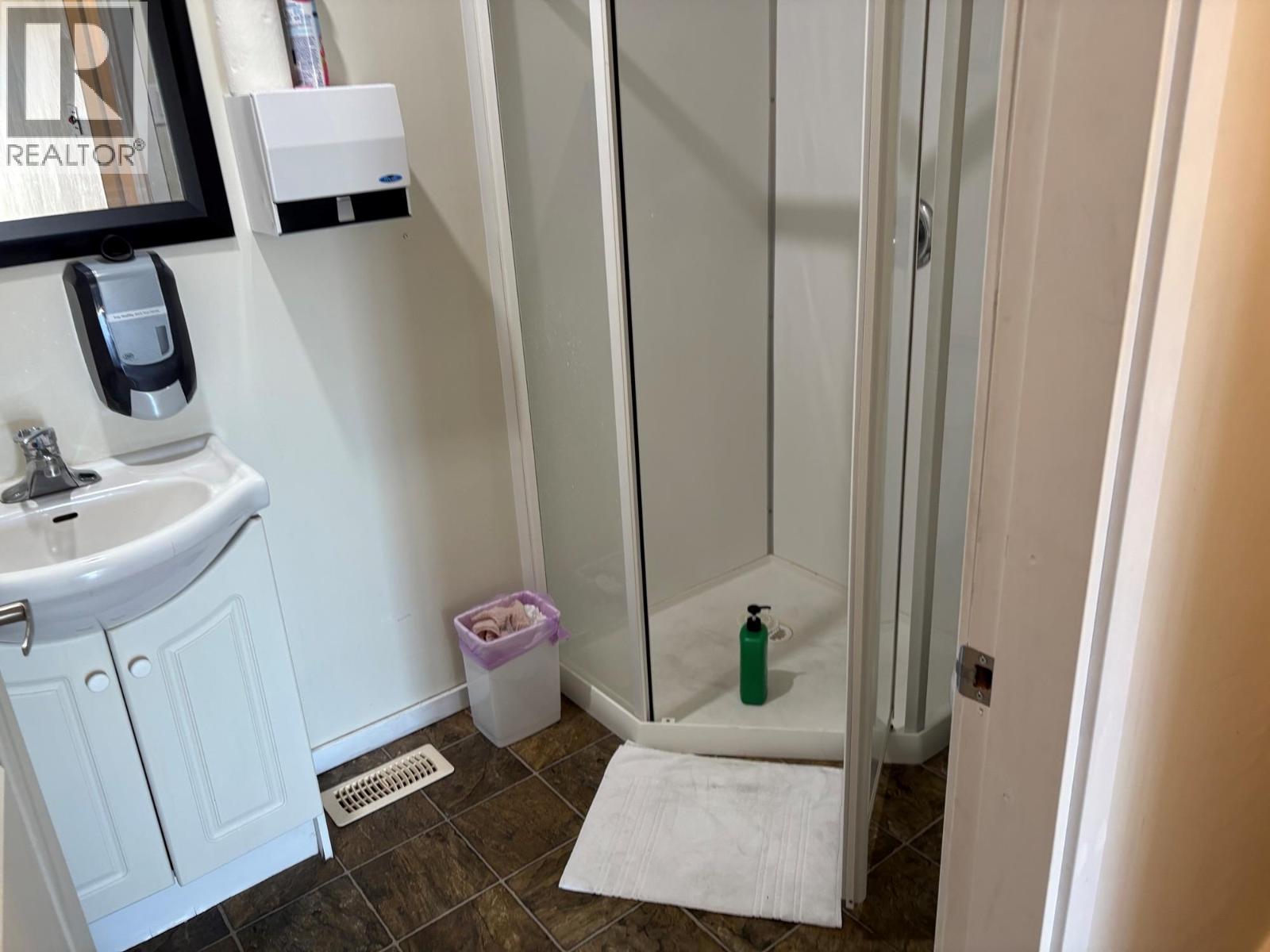 157 Wade Avenue W, Penticton, BC