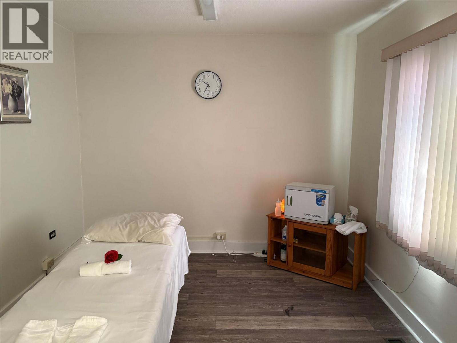 157 Wade Avenue W, Penticton, BC