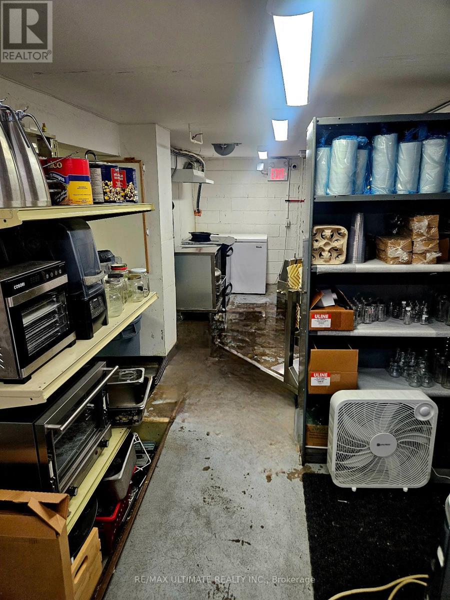 215 Lakeshore Road E, Mississauga, ON