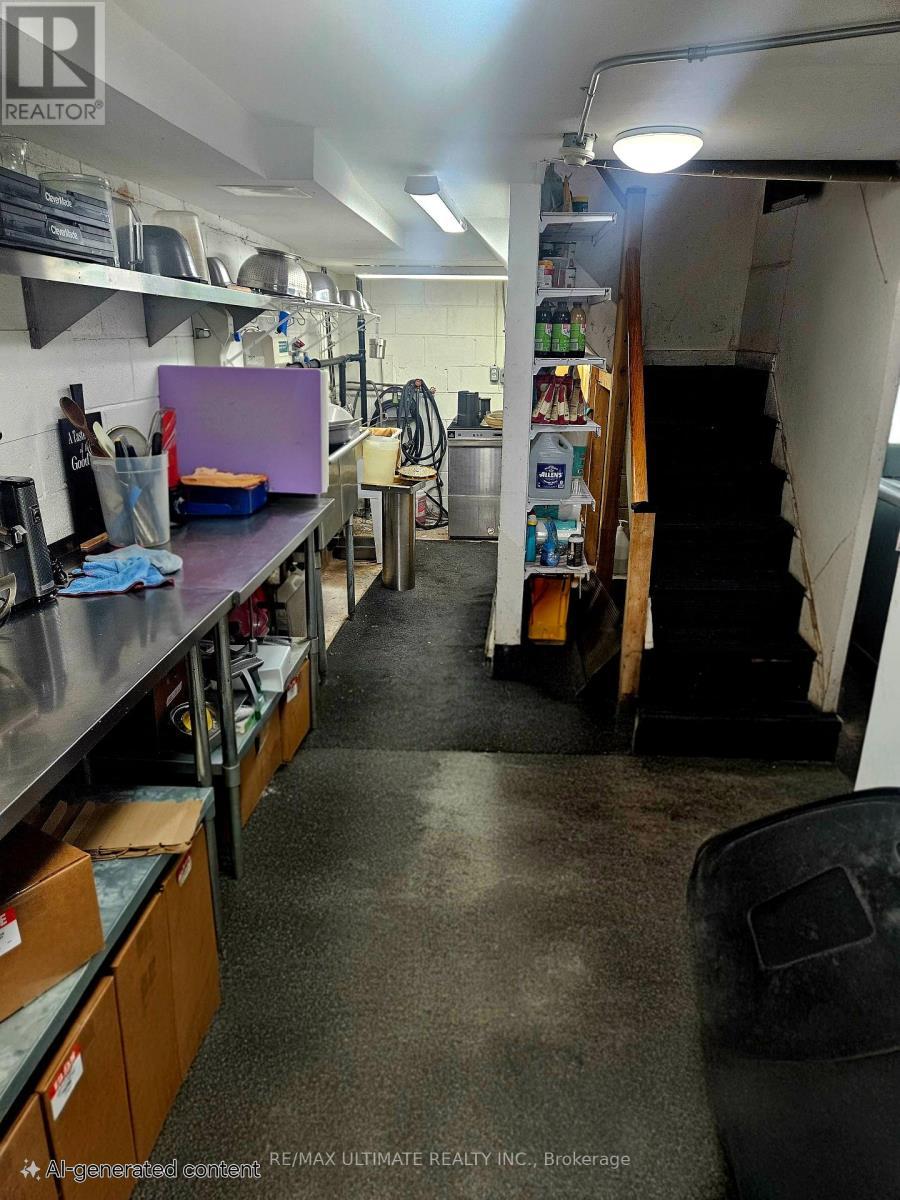 215 Lakeshore Road E, Mississauga, ON