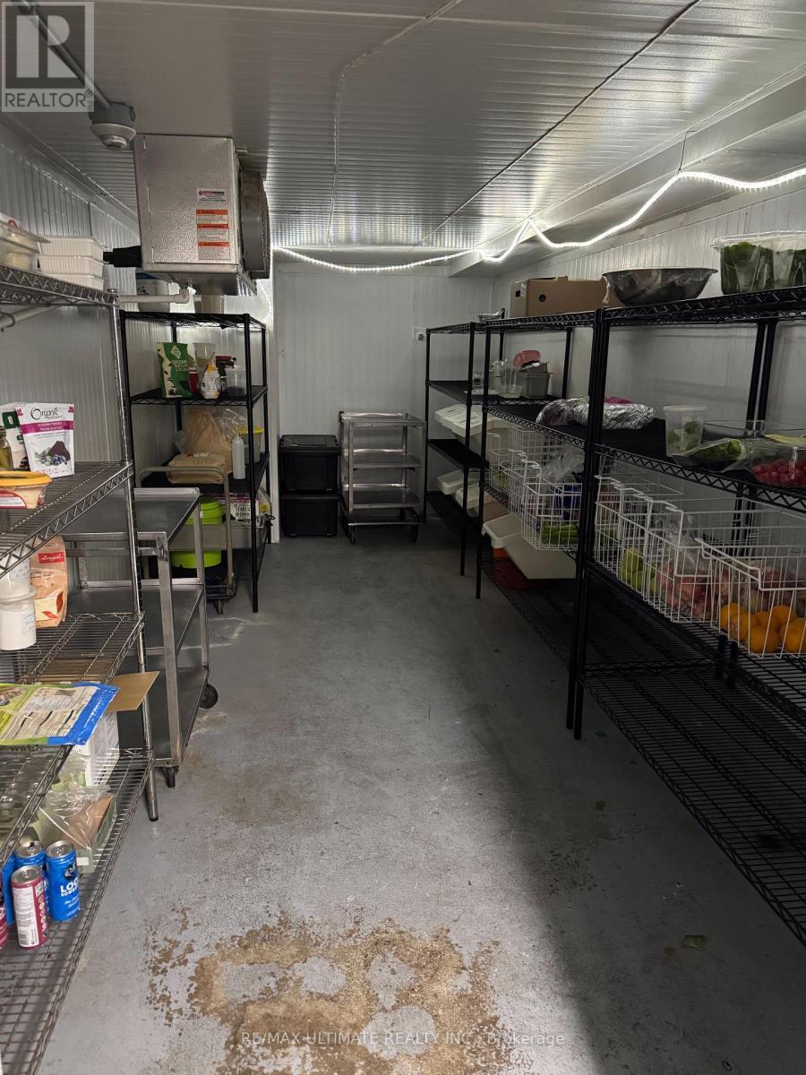 215 Lakeshore Road E, Mississauga, ON