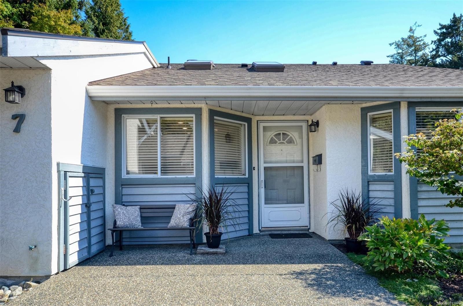 7-5156 Cordova Bay Rd, Saanich, BC