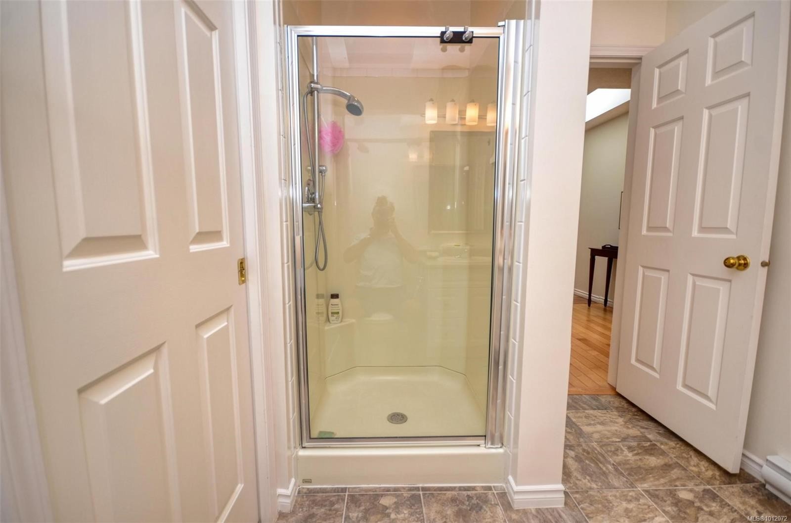 7-5156 Cordova Bay Rd, Saanich, BC