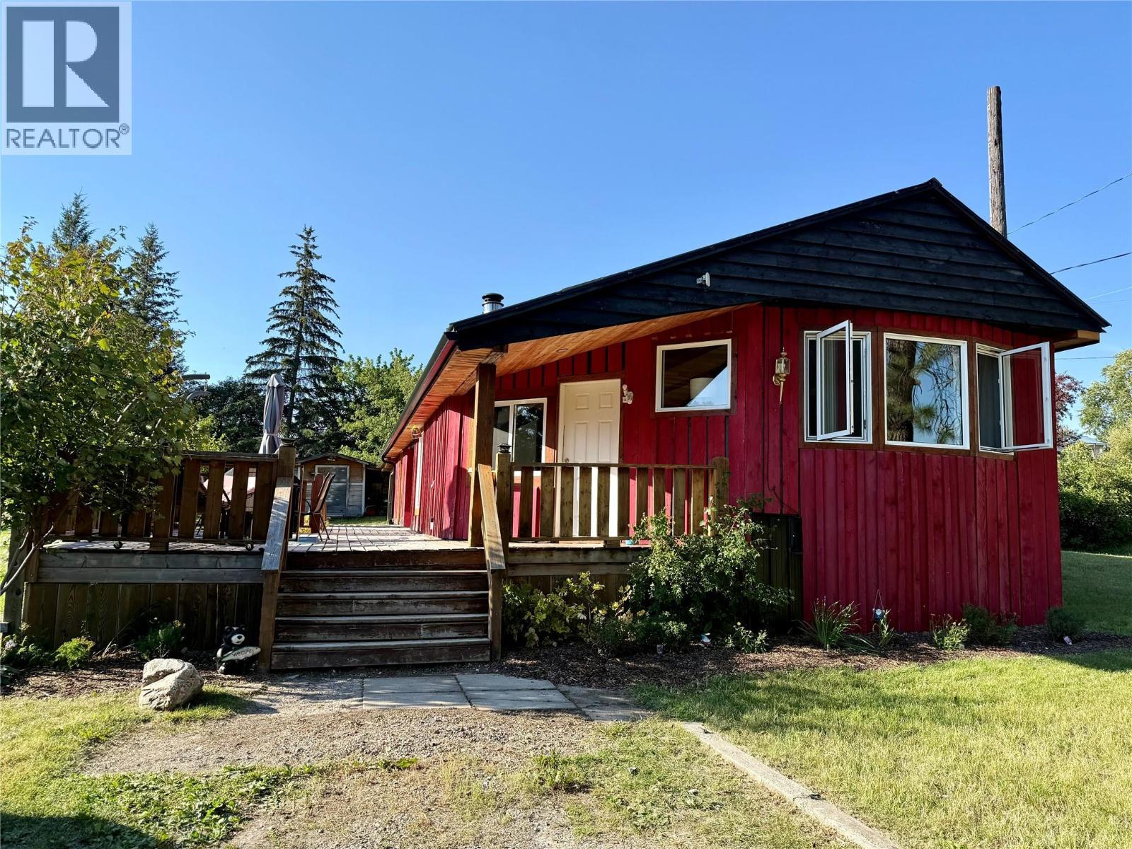 9220 Colomb Street, Elko, BC