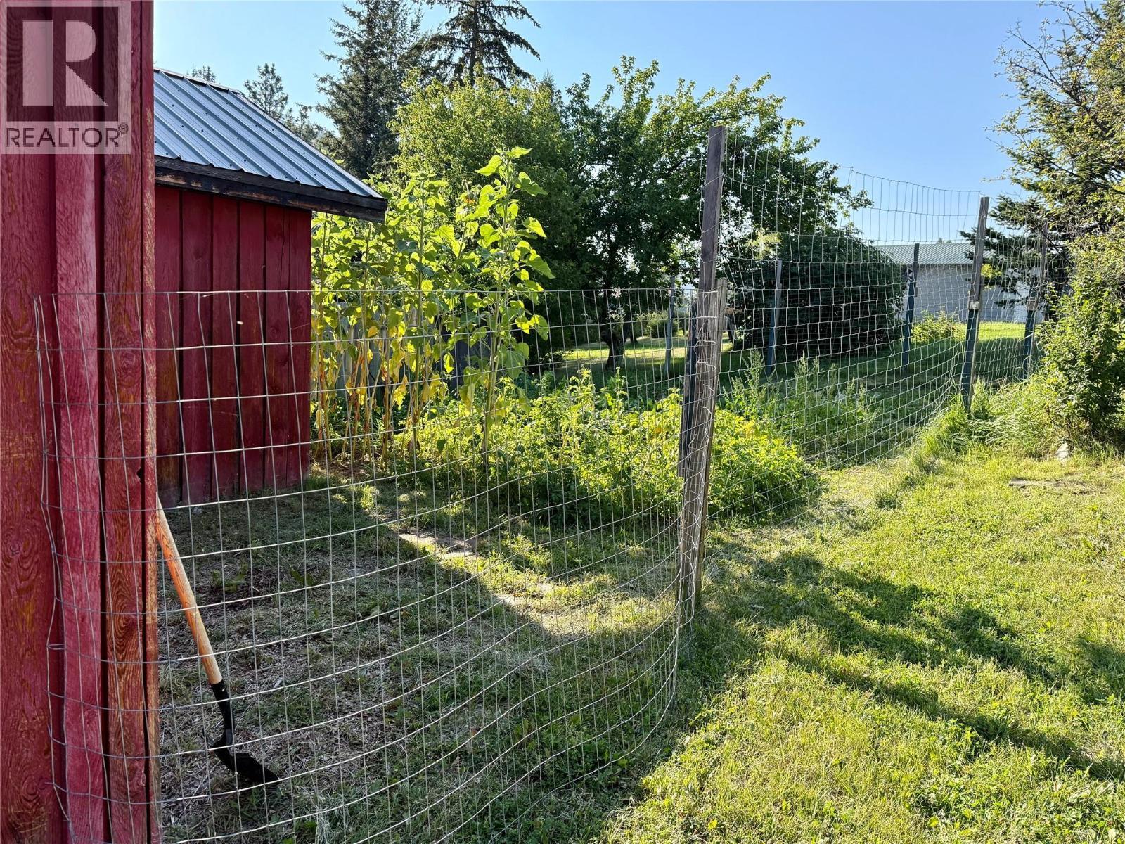 9220 Colomb Street, Elko, BC